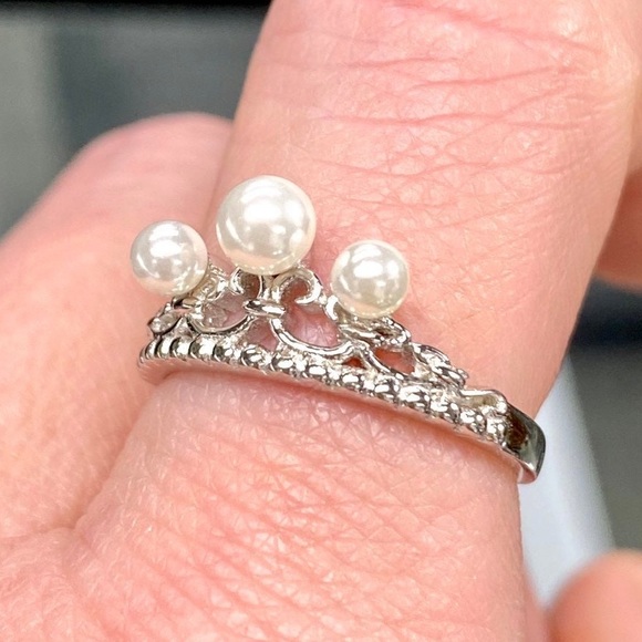 Genuine Freshwater Pearl Princess 3 Stone Crown Ring in 925 Sterling Silver - Picture 4 of 12